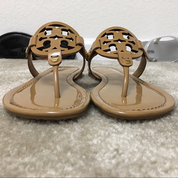 Tory Burch Miller Sandals Patent Leather SZ 8.5 - Picture 4 of 8